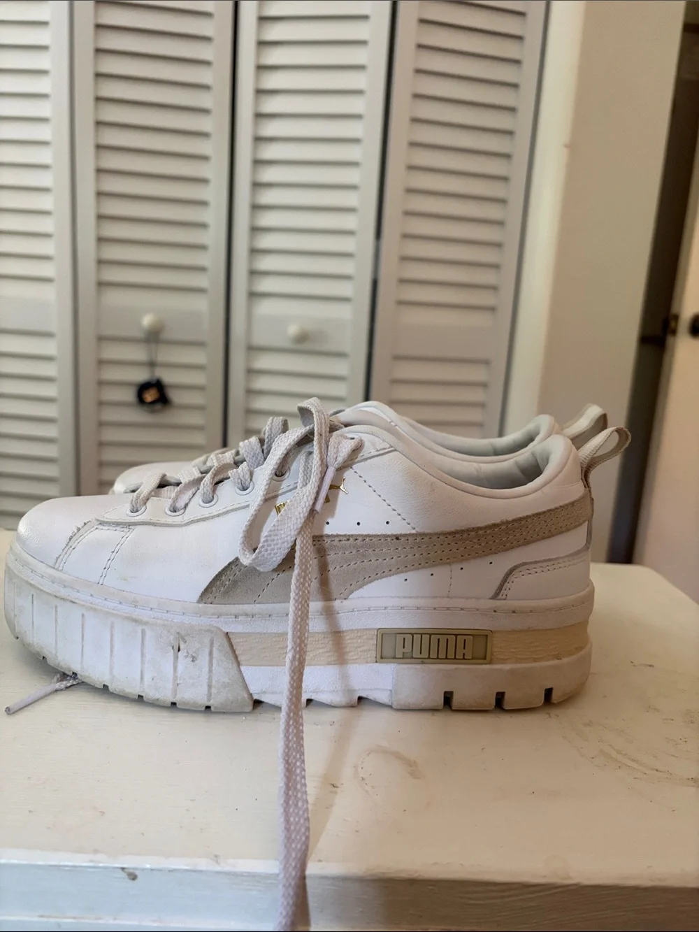 Puma white brown